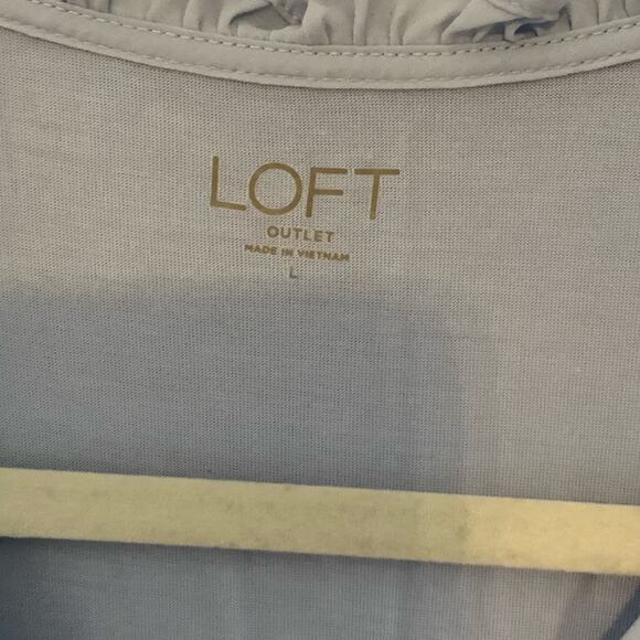 Loft light blue sleeveless Top size large - Picture 2 of 6